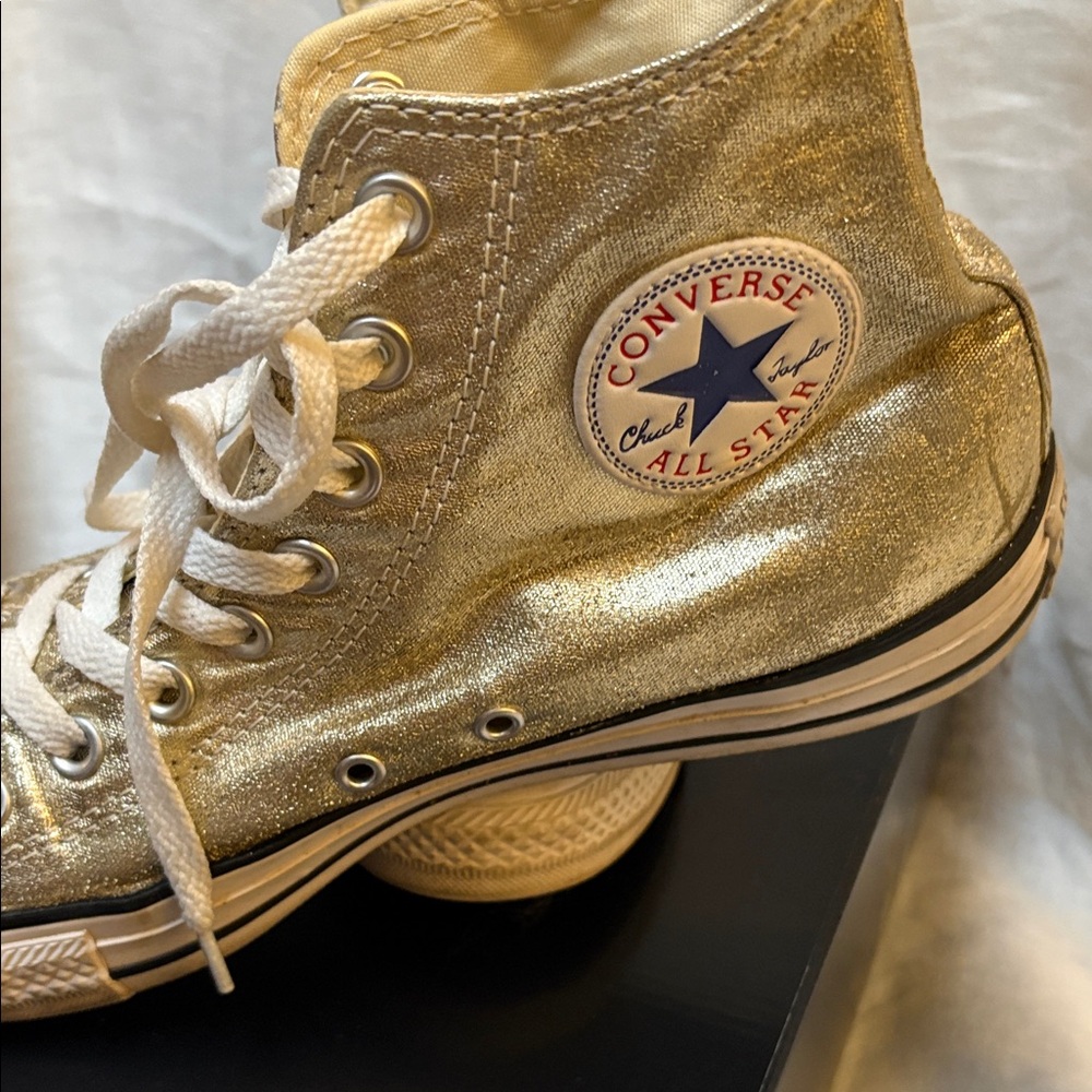 Converse Metallic Gold High Top Sneakers with White Accents Women’s 9.5